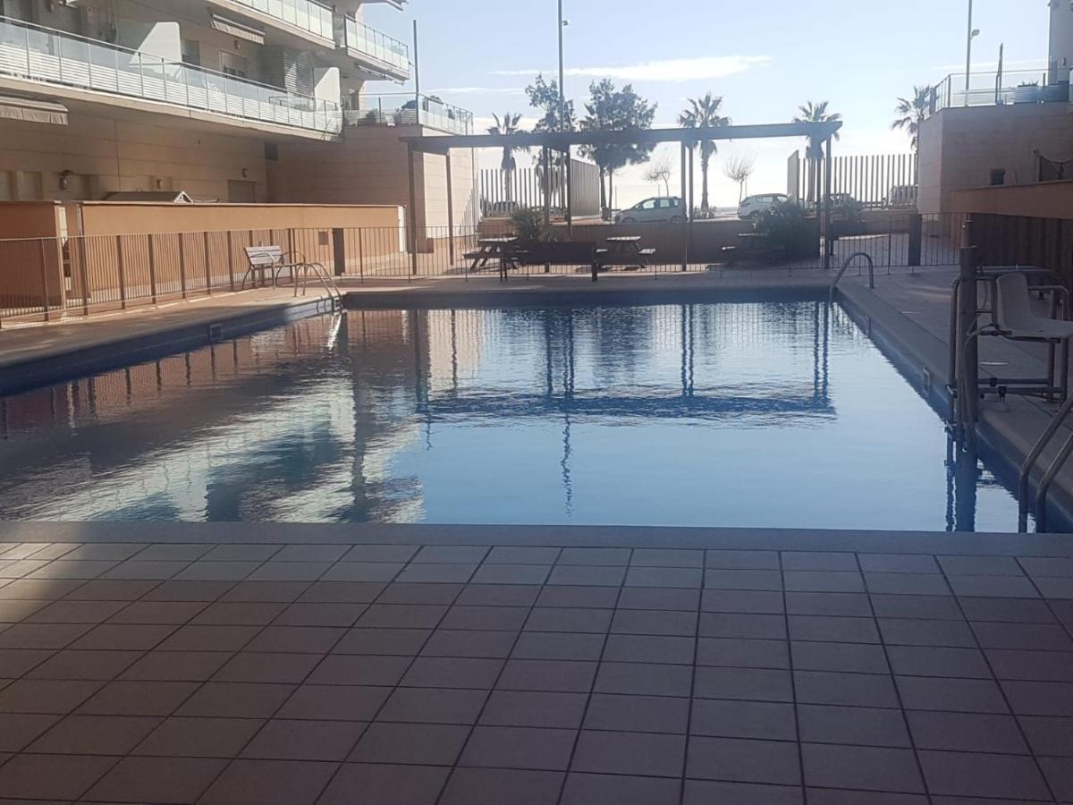 Habitacion double. Piscina, terraza vistas del mar Badalona Exterior foto